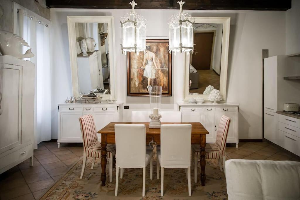 Piazza Erbe Luxury Apartment Verona Eksteriør bilde